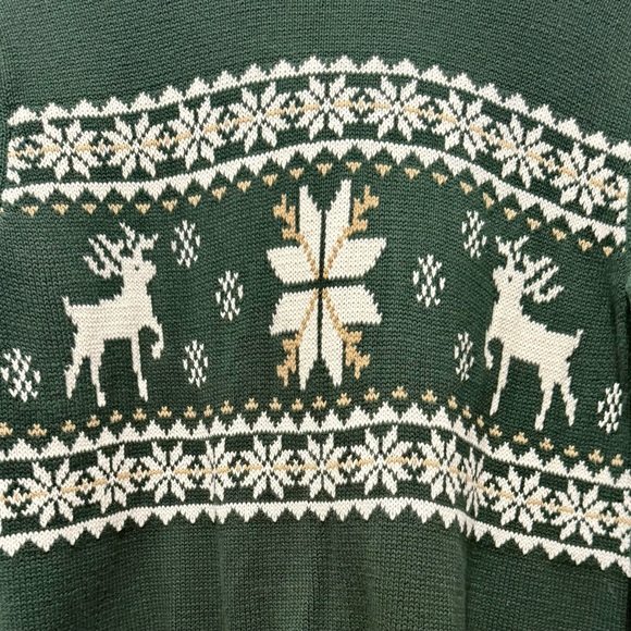 Dockers Dark Green Crewneck Sweater with Reindeer Pattern L - Picture 6 of 6